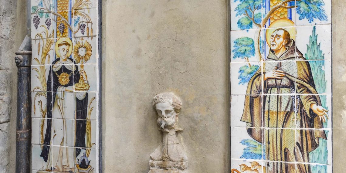 Valencia restaura el mayor panel cerámico de la Casa Museo Benlliure