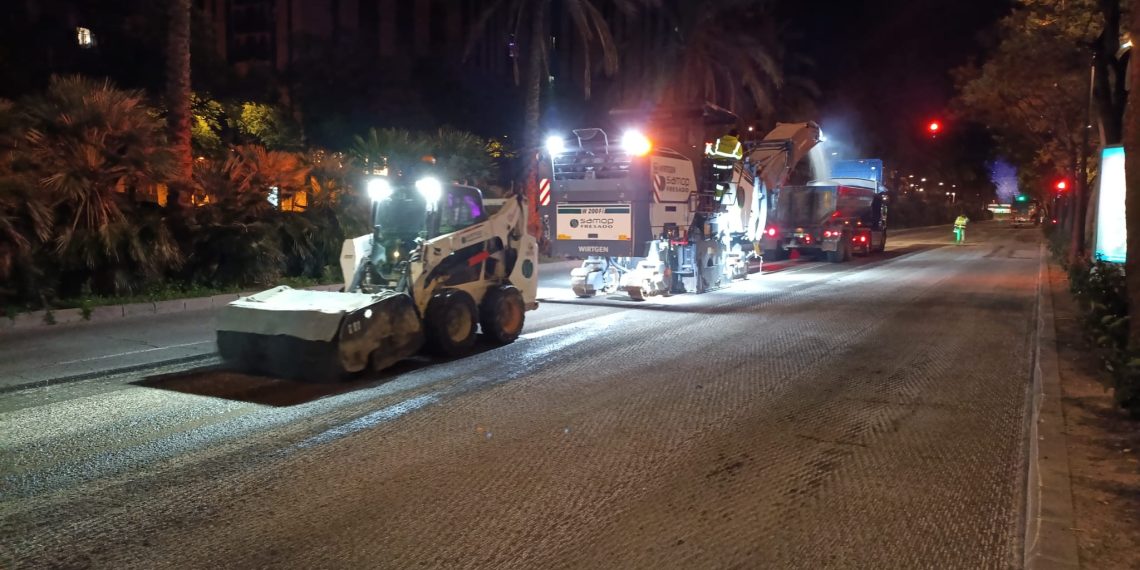 Empieza el asfaltado de la avenida de les Corts Valencianes, en horario nocturno para minimizar las afecciones al tráfico