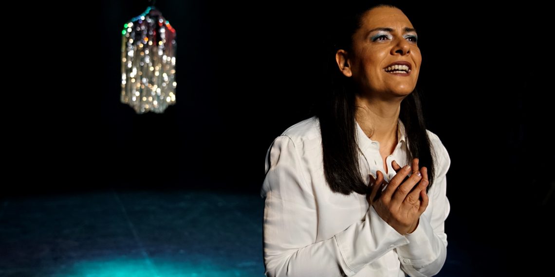 El Teatro Rialto de València presenta ‘Viva’, protagonizada por la dramaturga y actriz Begoña Tena