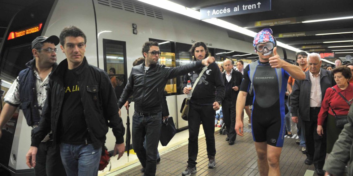 La Generalitat refuerza el transporte público con servicios especiales para el sábado de Carnaval en València, Alicante y Castellón de la Plana