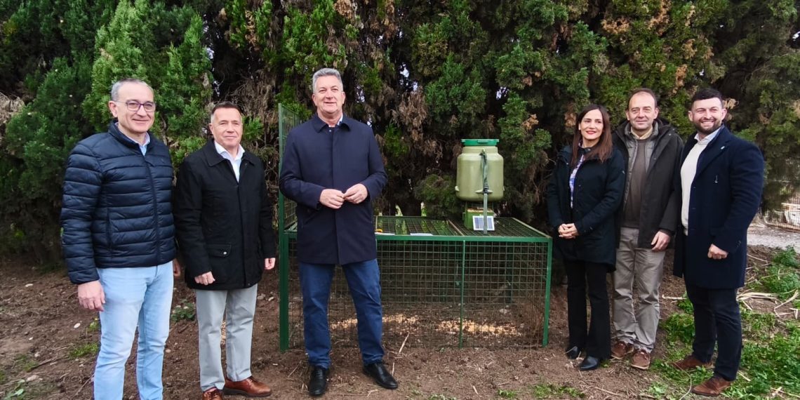 Medio Ambiente instala las primeras jaulas para el control de la sobrepoblación de jabalíes en la desembocadura del Rio Mijares