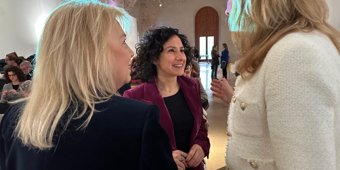 Elena Albalat afirma que Europa debe avanzar hacia modelos de cuidados para las personas mayores