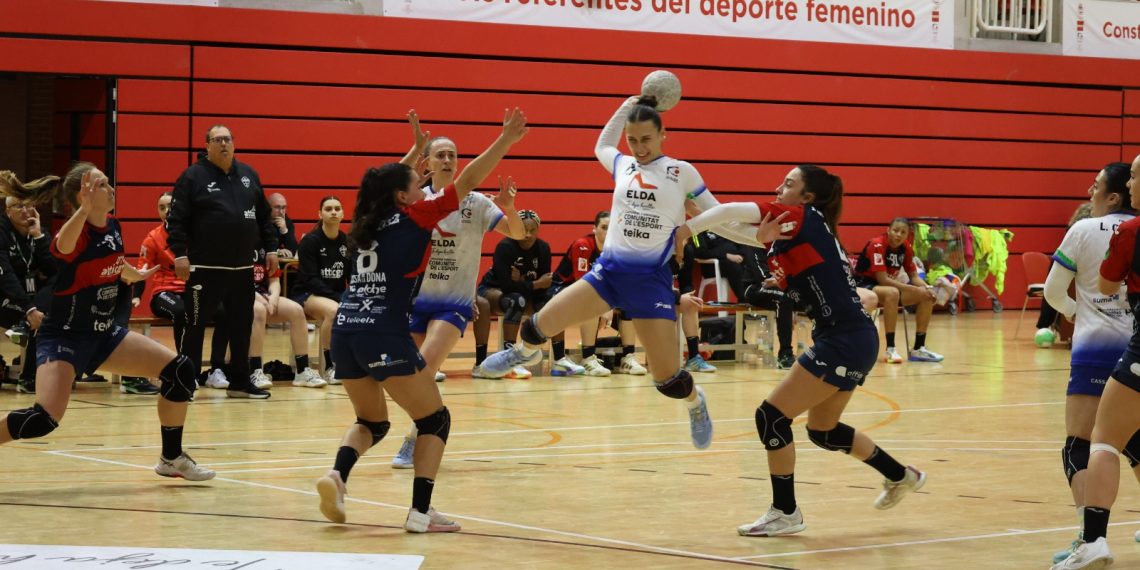 Derbi de la #COMUNITATDELHANDBOL en la Liga Guerreras Iberdrola