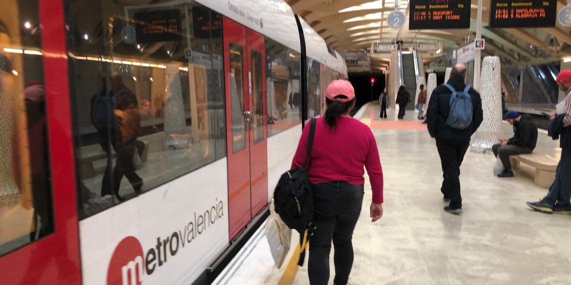 Metrovalencia apuesta por la digitalización para mejorar la comunicación con los viajeros