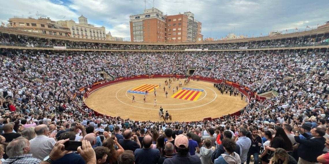 À Punt retransmite tres corridas de toros de máximo nivel de las ferias de Fallas y Magdalena