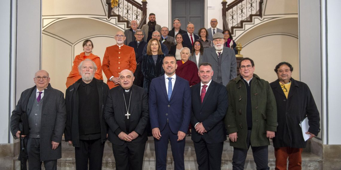 Mompó agradece a las confesiones religiosas su labor solidaria tras la dana