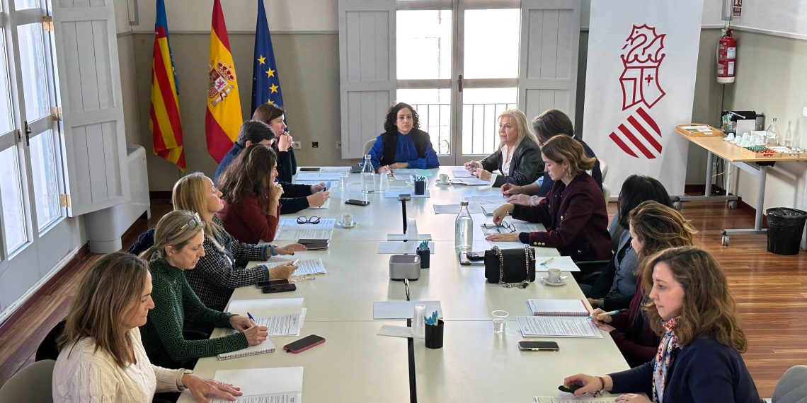 La Generalitat impulsa un modelo más humano en atención de personas tuteladas por el IVASS