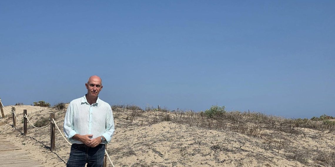 La Concejalía de Devesa-Albufera refuerza la protección del sistema dunar de la Devesa Sur