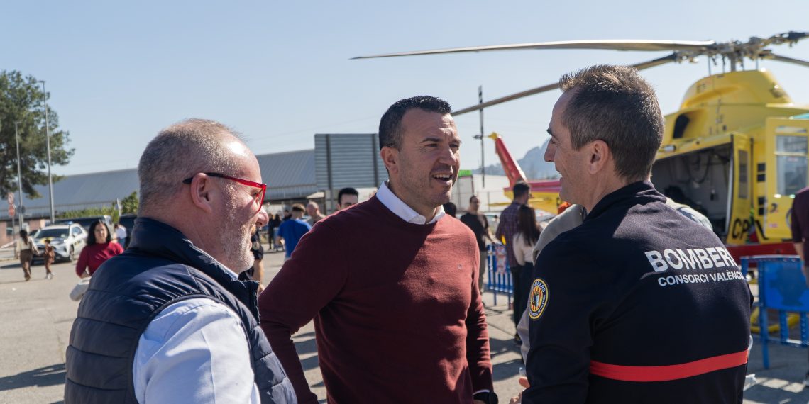 Xàtiva se vuelca con la I Feria de Emergencias del Consorcio Provincial de Bomberos