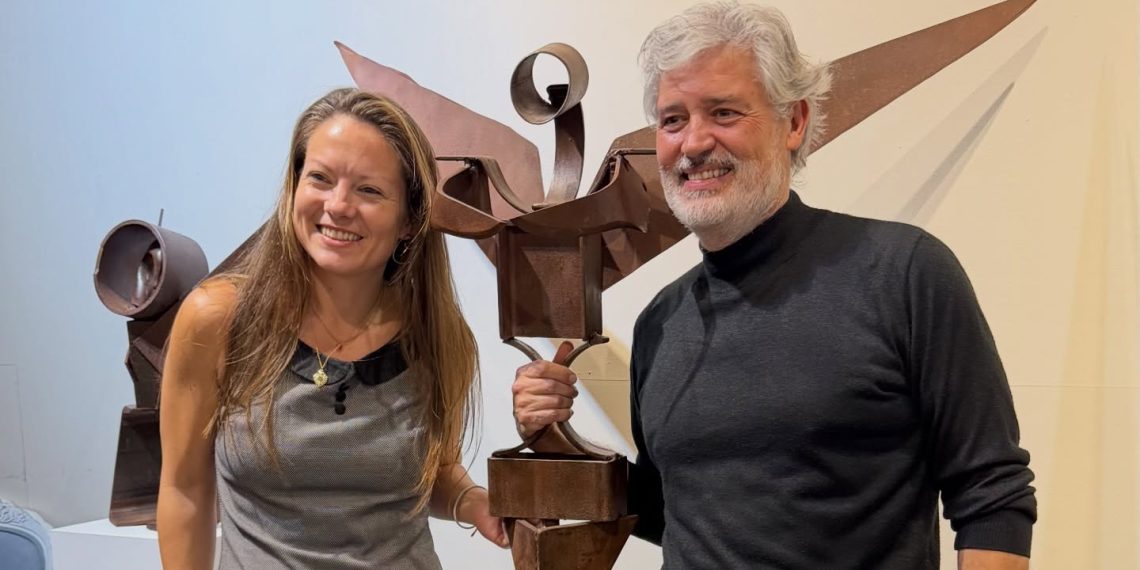 El artista Pau Román abre exposición en la Galeria Istorik con un grupo de esculturas bajo el lema “Hierro, fuego y alma”