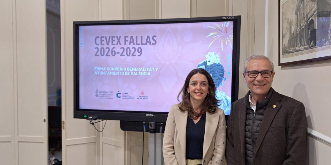 El Ayuntamiento y la Generalitat renuevan el convenio para fomentar la participación de los centros valencianos en el exterior en las Fallas