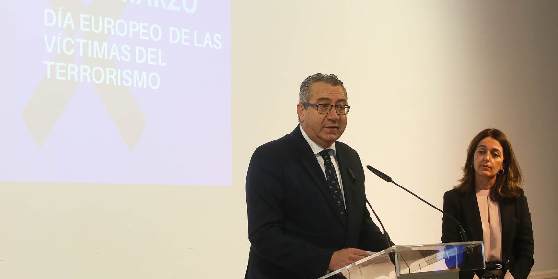La Diputación de Alicante homenajea a las víctimas del terrorismo