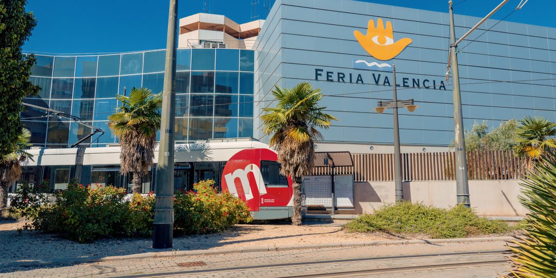 Metrovalencia refuerza el tranvía para acudir a Forinvest en la Feria Valencia