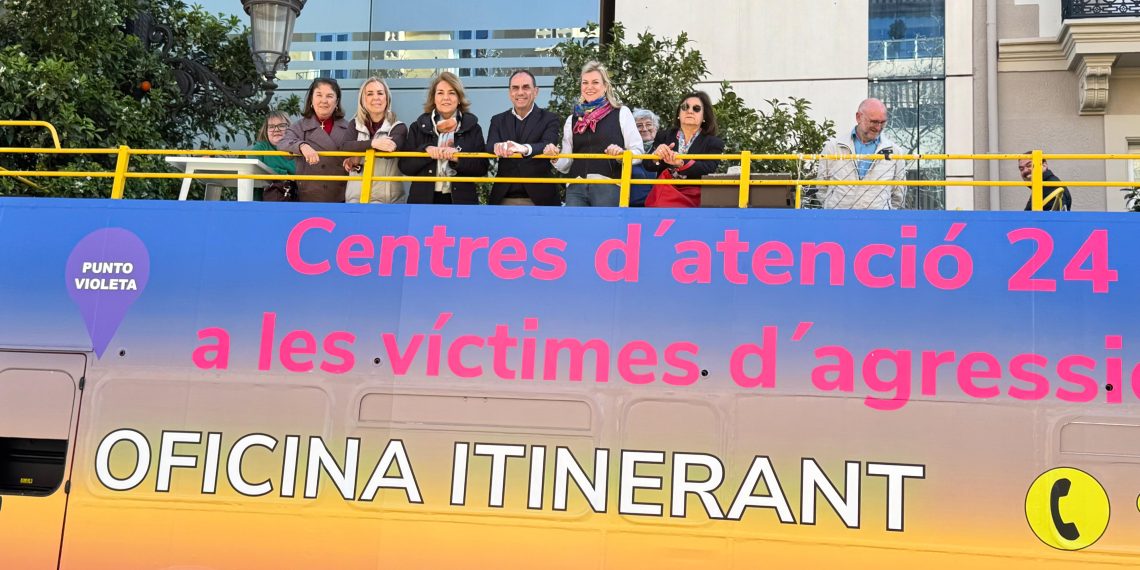 Camarero refuerza la protección a víctimas de violencia sexual durante las Fallas con nuevos detectores de drogas