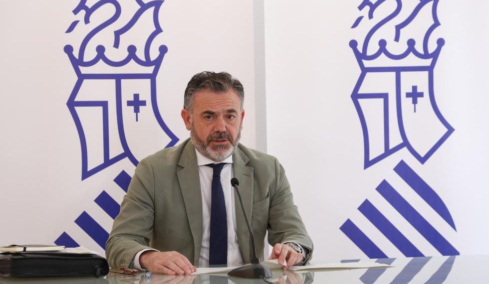 El Consell cede a Alicante y Castellón derechos de vivienda pública y aprueba nuevas ayudas fiscales