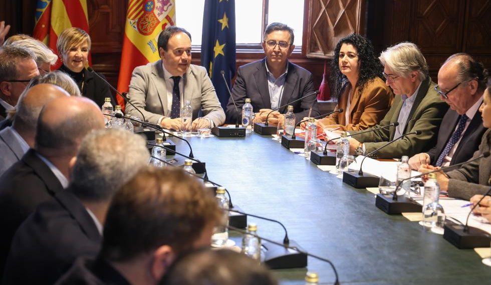 La Generalitat activa un plan de 300 millones para apoyar a la industria por la guerra de Irán