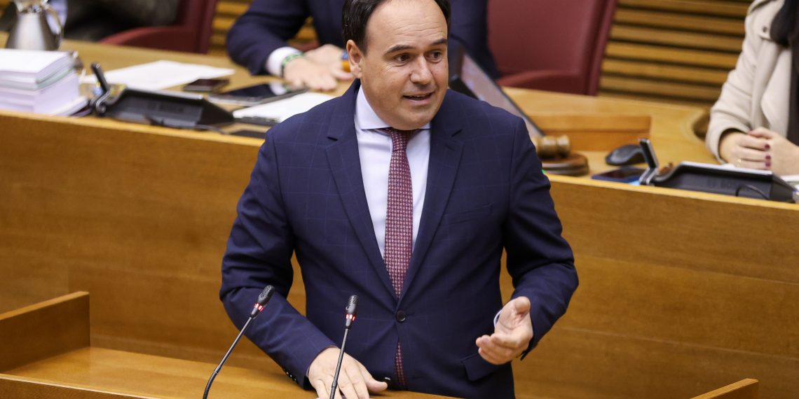 Llorca destaca la repuesta del Consell en el control de VPPs y critica a Compromís y PSPV por ocultar sus «escándalos»