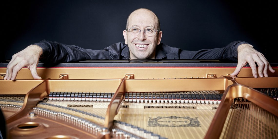 El Palau de la Música se suma al 8M con un concierto de la Orquesta de València dirigida por Virginia Martínez y obras de Consuelo Díez y Georgina Derbéz