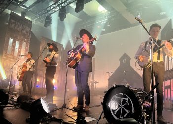 El folk y bluegrass contemporáneo de The Dead South conquista la sala Auditorio Roig Arena