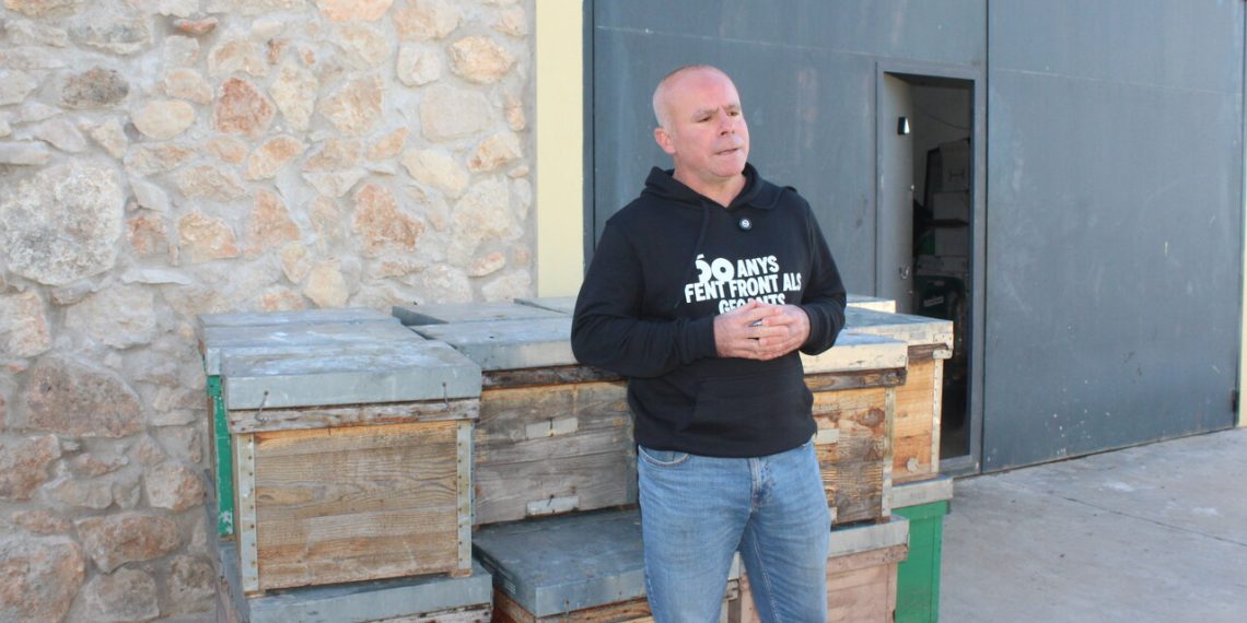 LA UNIÓ denuncia que el Gobierno margina a los apicultores de la Comunitat Valenciana al dejarles sin ayudas por el alza del gasóleo