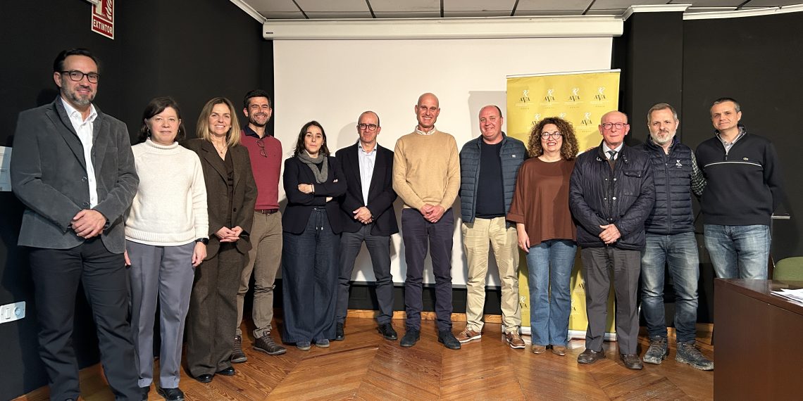 AVA-ASAJA reúne a 200 arroceros para abordar la Pyricularia del arroz en Sueca