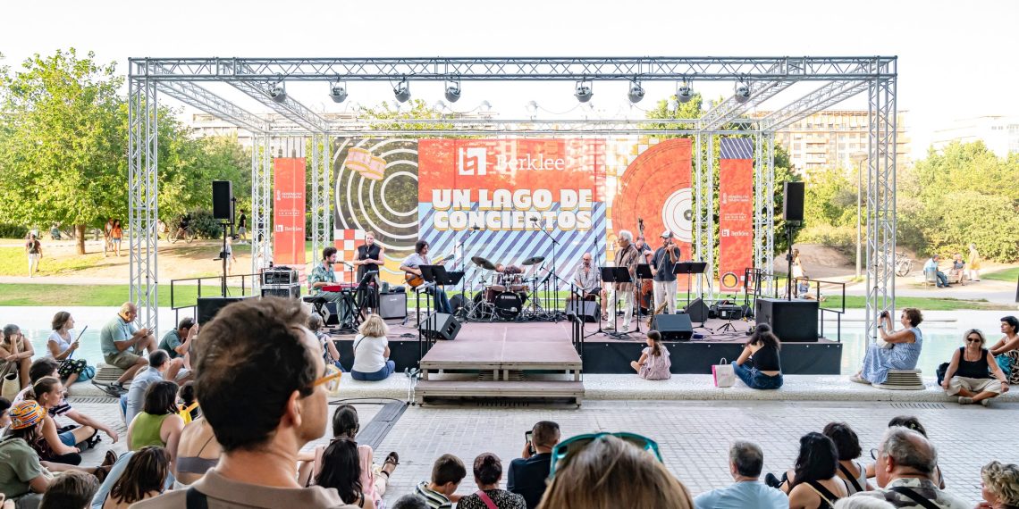 Vuelven los conciertos gratuitos ‘Un Lago de Conciertos’ en la Ciutat de les Arts