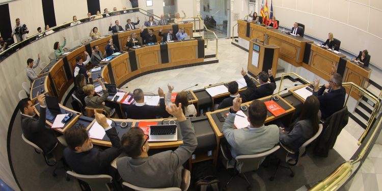 La Diputación de Alicante defiende la transparencia del Bono Comercio