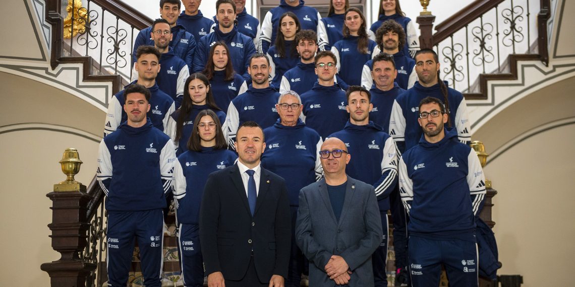 Vicent Mompó despide a la selección valenciana de Pilota ante su inminente cita en el Mundial de Argentina
