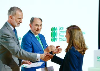 El Rey entrega las Becas Iberdrola para impulsar el talento y la empleabilidad