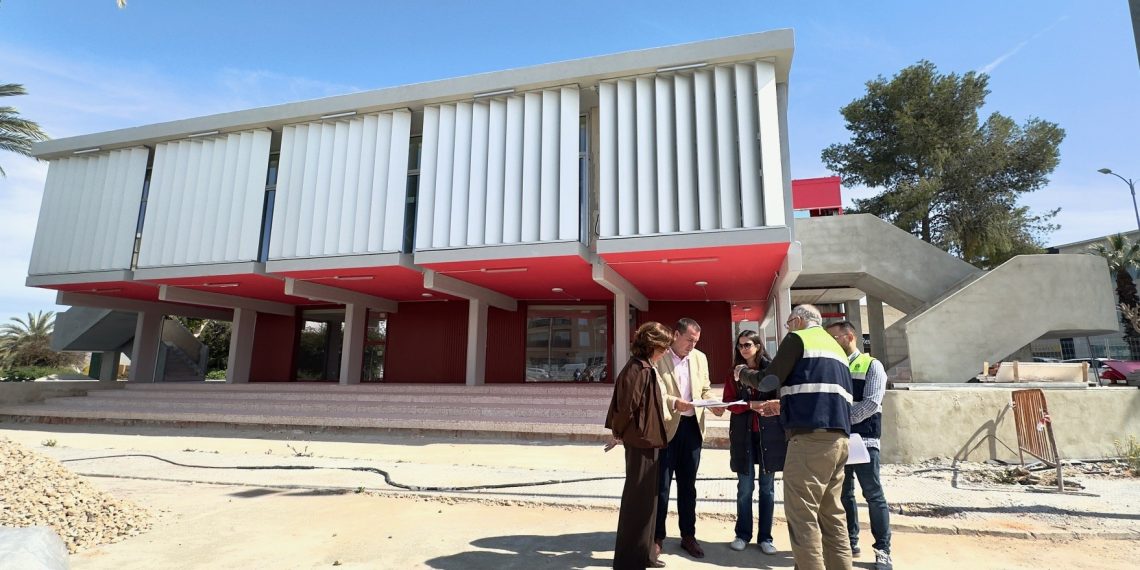 La rehabilitación del antiguo Conservatorio de Música de Almoradí entra en su fase final