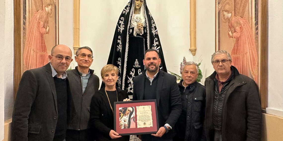 Los Granaderos del Cabanyal nombran a Marián Cano, a Vicente Barrera y a José González Granaderos de honor 2026