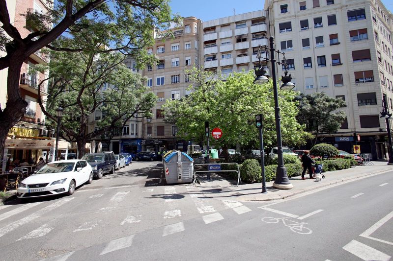 Valencia crea una nueva plaza de 500 metros cuadrados en el barrio de Arrancapins