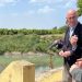 Gosálbez respalda a los regantes en la suelta de agua de Sueca y defiende el campo valenciano en el inicio del arroz