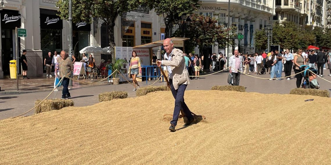 La plaza del Ayuntamiento acoge una nueva edición de TastArròs