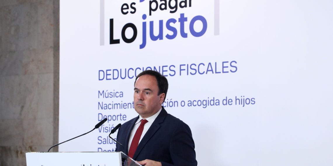 Pérez Llorca exige a Hacienda devolver el IRPF a los afectados por la DANA