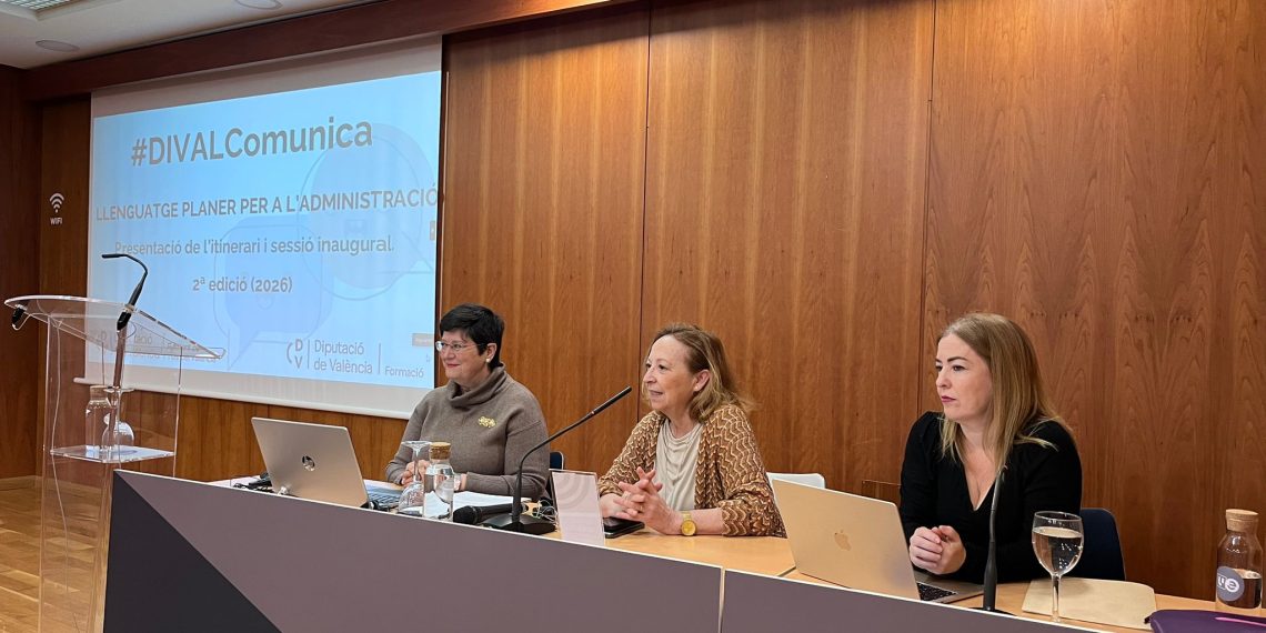 La Diputación de Valencia extiende a todos los municipios el plan para implantar un lenguaje sencillo en la Administración
