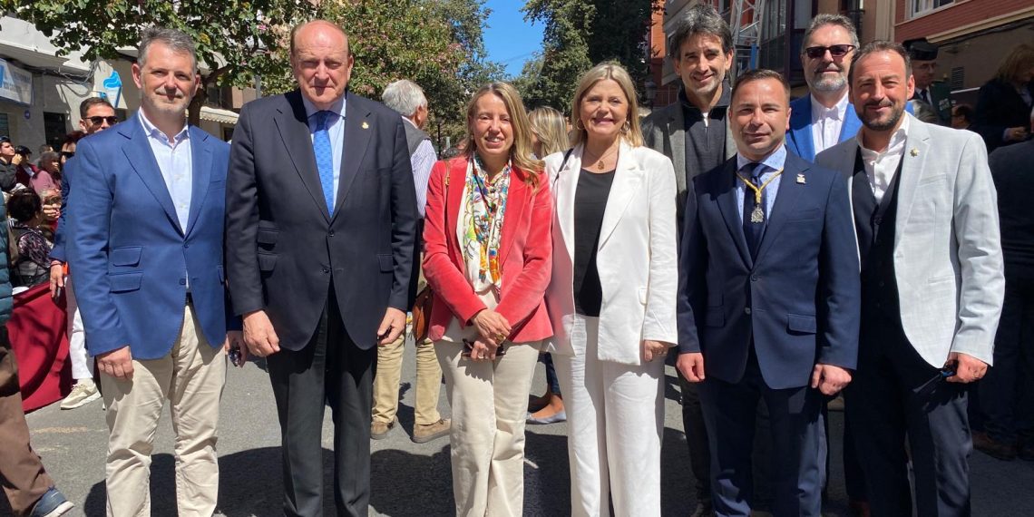 Carmen Ortí participa en el Desfile de Resurrección de la Semana Santa Marinera de Valencia
