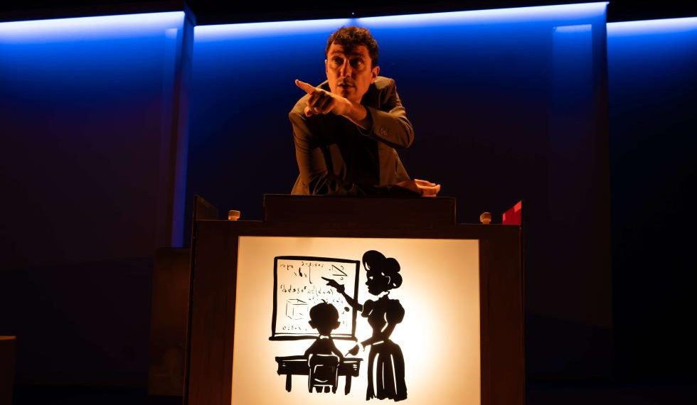 El IVC arranca su programación de primavera con el espectáculo familiar ‘aLUZina’ en Castellón y Peñíscola