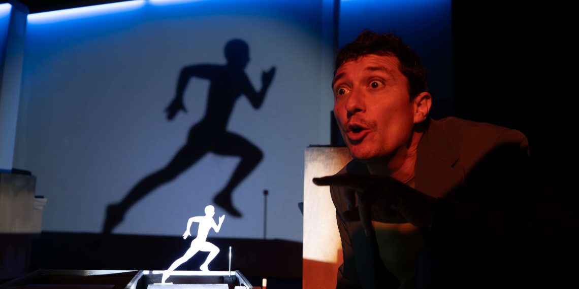 Nacho Diago cierra la temporada del Club Arniches con una sesión de magia