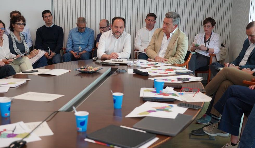 La Generalitat reorganiza los residuos tras el incendio de la planta de Onda