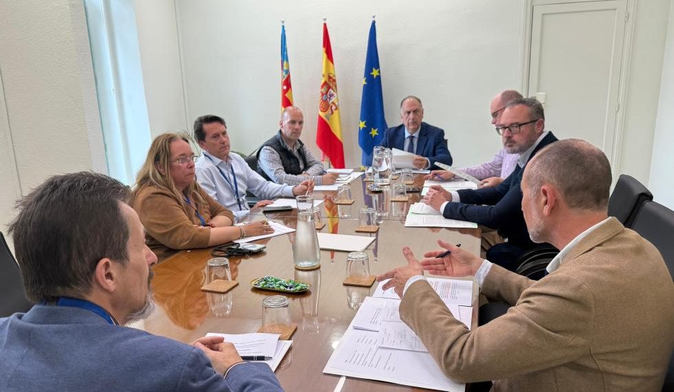 Emergencias estudia formación específica para reforzar la seguridad en instalaciones hinchables en la Comunitat Valenciana