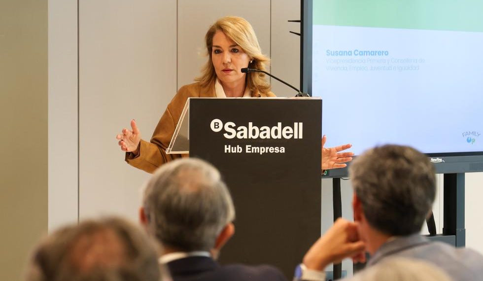 Camarero reclama más coordinación para afrontar el problema del acceso a la vivienda