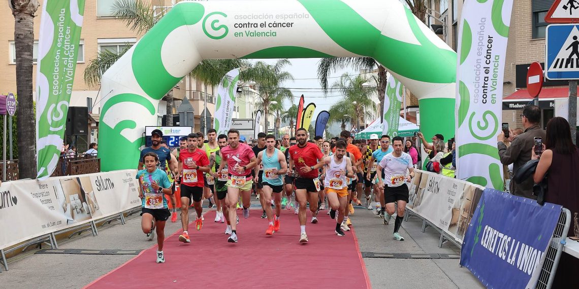 RunCáncer reúne a más de 1.300 participantes en Montserrat y Paterna