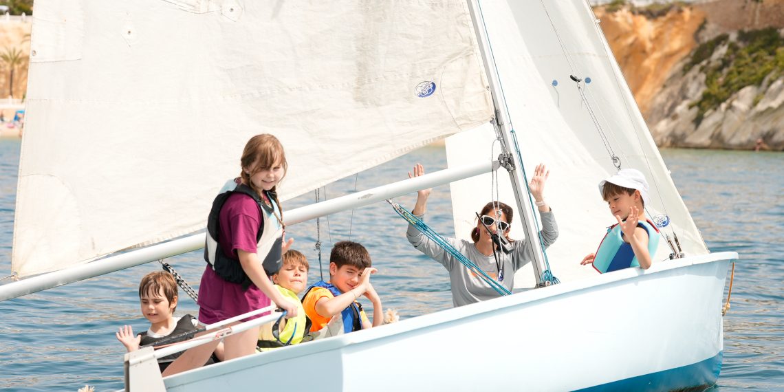 Las Escuelas de Vela de la Comunitat Valenciana inician la temporada con los cursos de Pascua