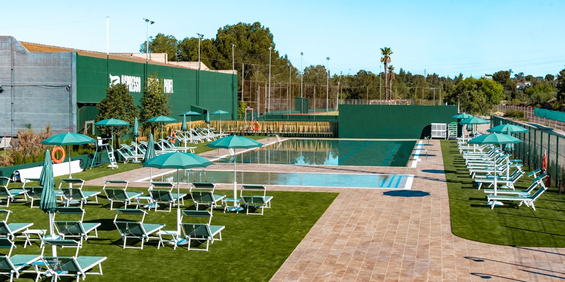 El Club Aspresso K7 inaugura la primera piscina climatizada exterior de Valencia