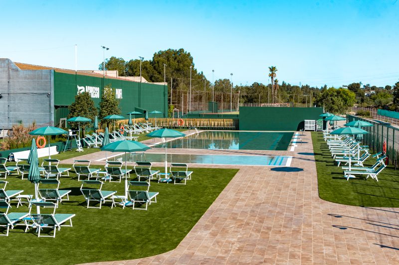 El Club Aspresso K7 inaugura la primera piscina climatizada exterior de Valencia