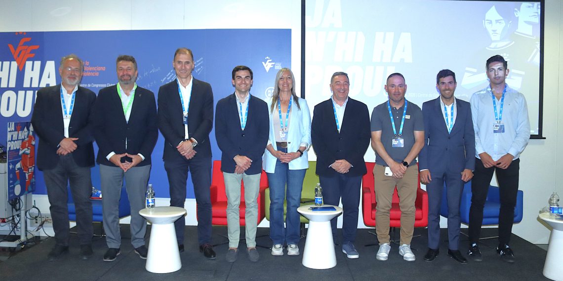 La Generalitat refuerza la prevención de la violencia en el deporte base con 900 profesionales