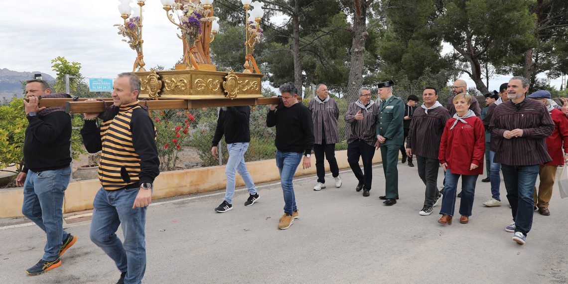 Toni Pérez participa en la romería del Captivador junto a representantes de tres municipios