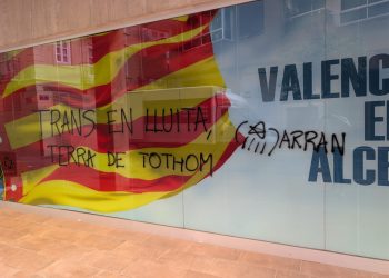 Vandalismo en la sede del PPCV vinculado a grupos del independentismo catalán
