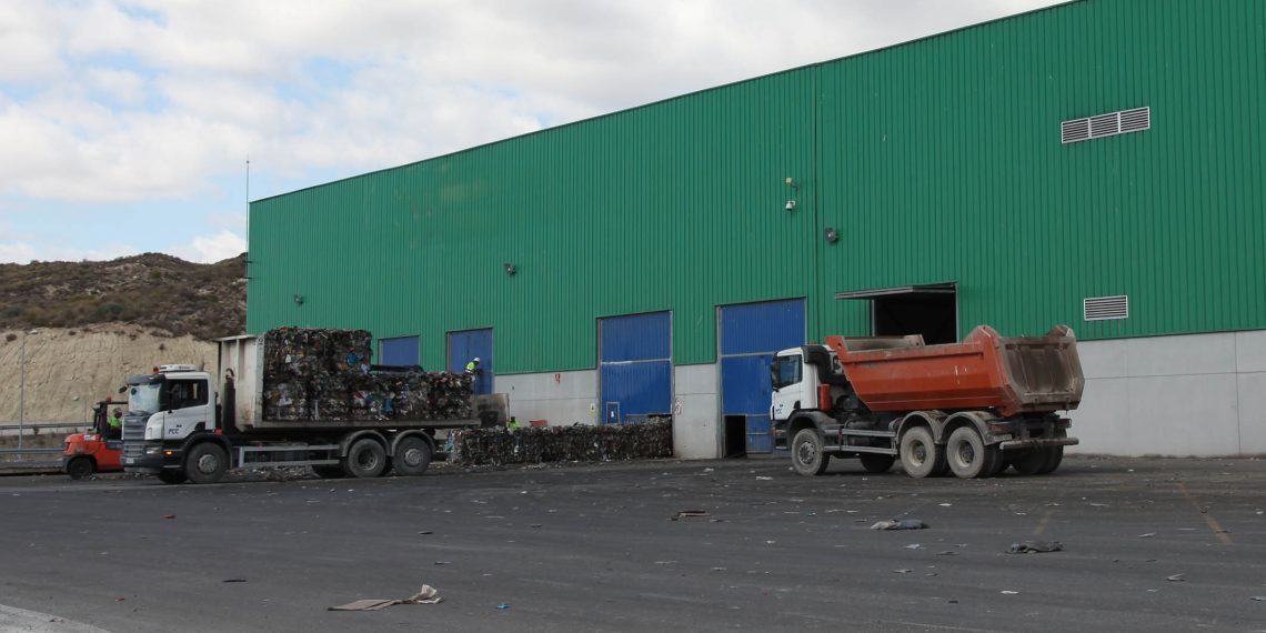 La Diputación de Alicante invierte más de un millón de euros en la recogida y transporte de residuos municipales